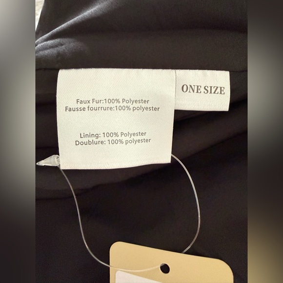 NWT La Fiorentina Faux-fur Black Poncho - Picture 12 of 13